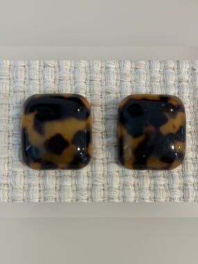VINTAGE FAUX TORTOISE SHELL EARRINGS